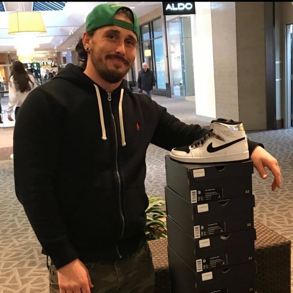 Meet your Posher, Dean - Picture 1 of 1